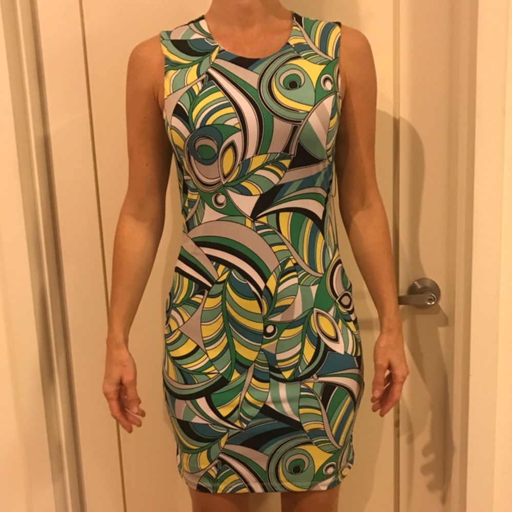NWT • JENNIFER LOPEZ PUCCI PRINT MIDI DRESS